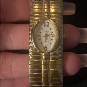 Women’s gold bracelet Watch